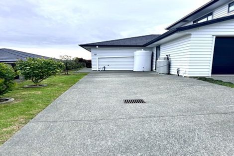 Photo of property in 3 Weka Close, Red Beach, 0932