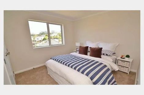 Photo of property in 42 San Prospero Crescent, Henderson, Auckland, 0612