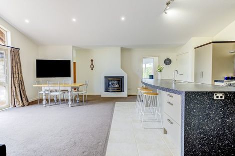 Photo of property in 8 Oakmont Place, Rototuna, Hamilton, 3210
