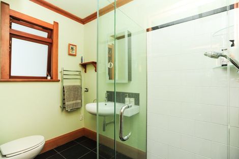 Photo of property in 35 Iona Road, Havelock North, 4130
