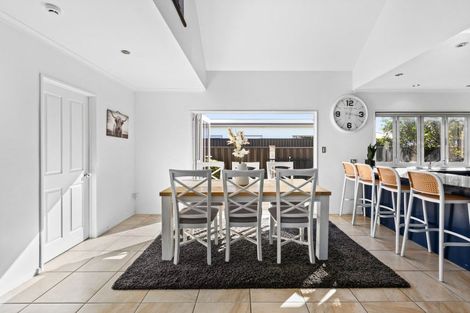 Photo of property in 9a Avenue Road, Greenmeadows, Napier, 4112