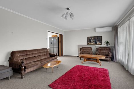 Photo of property in 24 Larnach Street, St Andrews, Hamilton, 3200