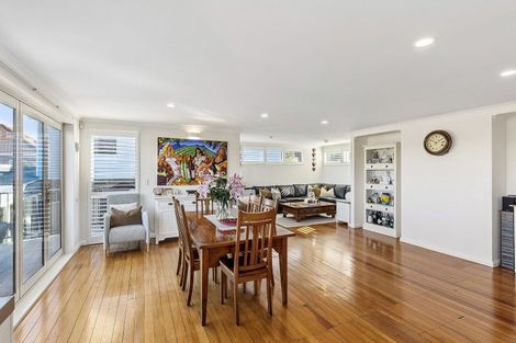 Photo of property in 14 Corlett Road, Plimmerton, Porirua, 5026