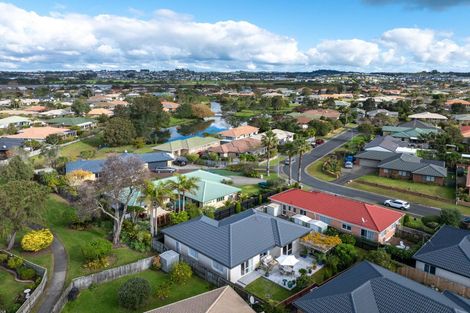 Photo of property in 3b Mcgowan Place, Orewa, 0931