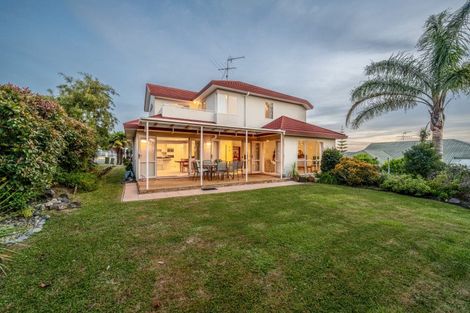 Photo of property in 67 Westerham Drive, Dannemora, Auckland, 2016