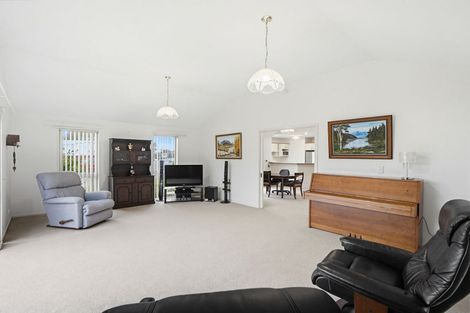 Photo of property in 13 Robert Coup Road, Kaiapoi, 7630