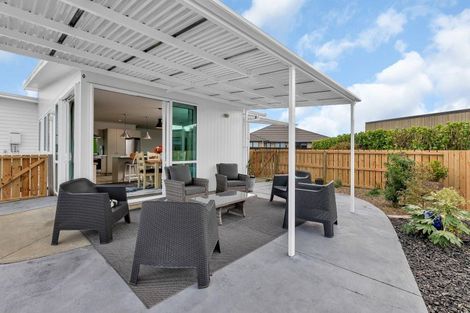 Photo of property in 16 Riverglen Road, Waipu, 0510