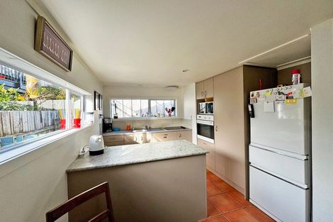Photo of property in 18a Oriental Street, Welbourn, New Plymouth, 4312