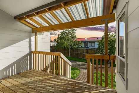 Photo of property in 26 Hinerau Street, Henderson, Auckland, 0612