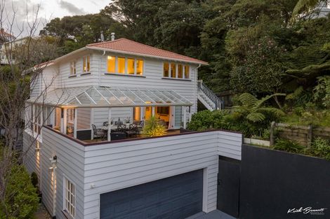 Photo of property in 15 Easdale Street, Kelburn, Wellington, 6012