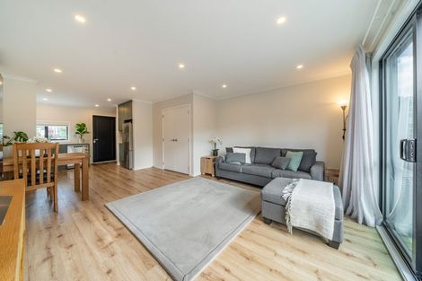 Photo of property in 15 Raeble Walkington Lane, Wallaceville, Upper Hutt, 5018