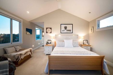 Photo of property in 41 Seaview Avenue, Northcote, Auckland, 0627