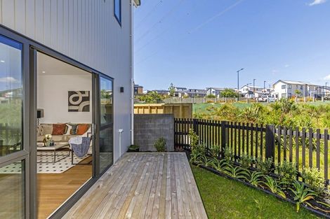 Photo of property in 9a Kotiu Place, Massey, 0614