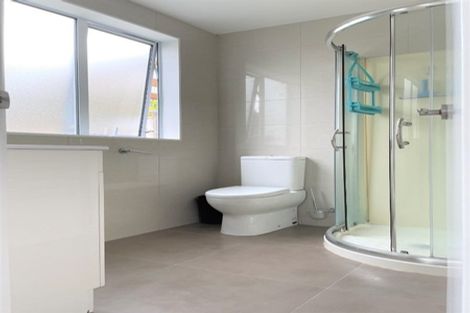 Photo of property in 92 Kaipatiki Road, Glenfield, Auckland, 0629