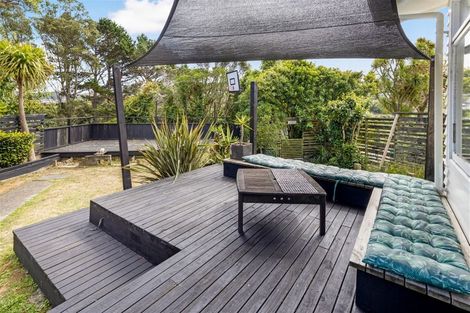 Photo of property in 12 Spenmoor Street, Newlands, Wellington, 6037