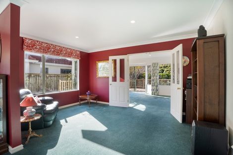 Photo of property in 18 Amesbury Drive, Churton Park, Wellington, 6037
