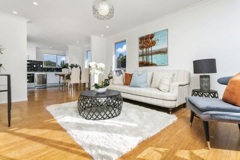 Photo of property in 20 Finn Place, Totara Vale, Auckland, 0629