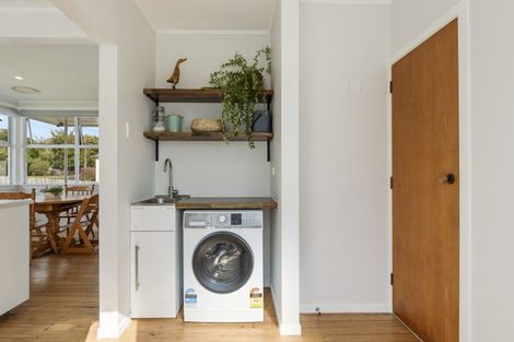 Photo of property in 15 Tarahua Road, Vogeltown, New Plymouth, 4310