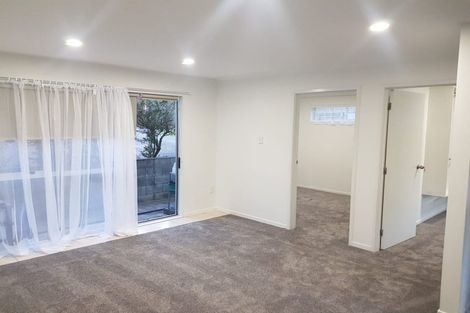 Photo of property in 35 Simon Ellice Drive, Bayview, Auckland, 0629