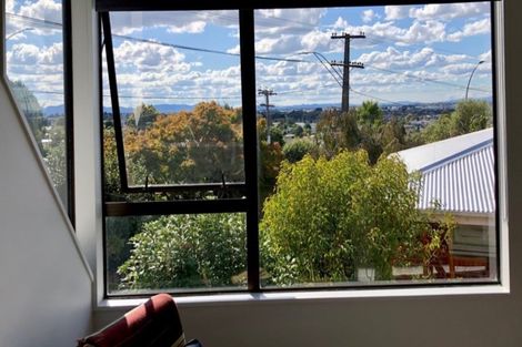 Photo of property in 128 Newcastle Road, Dinsdale, Hamilton, 3204