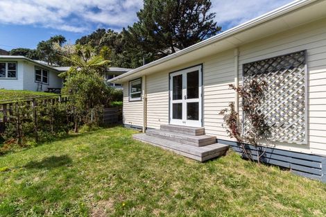 Photo of property in 19 Montreal Grove, Kingston, Wellington, 6021