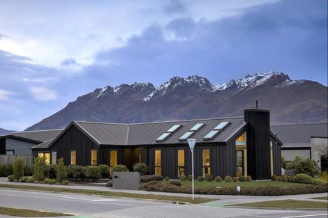 Photo of property in 41 Jack Hanley Drive, Jacks Point, Queenstown, 9371