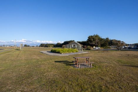 Photo of property in 2 Ocean Beach Street, Foxton Beach, Foxton, 4815