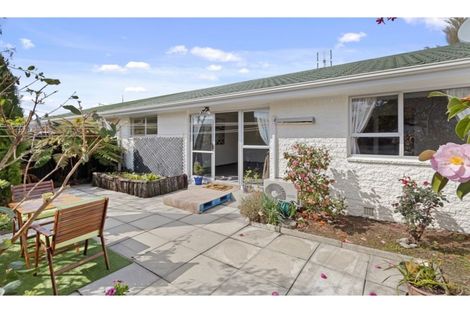 Photo of property in 2/30 Garvins Road, Hornby, Christchurch, 8042