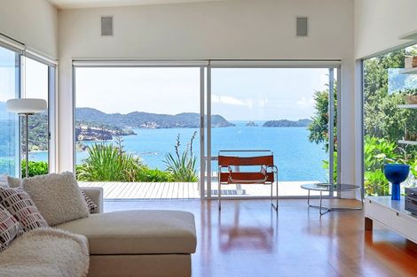 Photo of property in 15 Elizabeth Point Road, Kawau Island, 0920