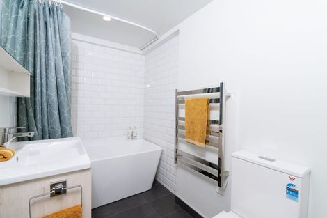 Photo of property in 49 Government Road, Raglan, 3225