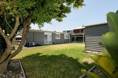 Photo of property in 239b Ngatai Road, Otumoetai, Tauranga, 3110