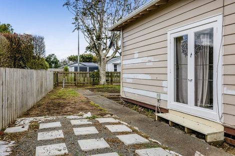 Photo of property in 604 Haowhenua Place, Hawera, 4674