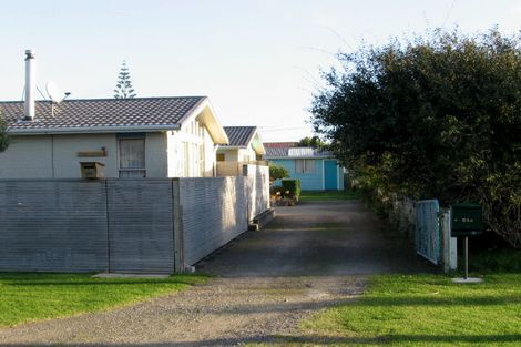 Photo of property in 24a Hemara Street, Waikanae Beach, Waikanae, 5036