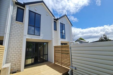 Photo of property in 2 Rimu Road, Mangere Bridge, Auckland, 2022