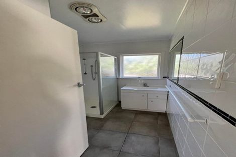 Photo of property in 14 Ronald Place, Manurewa, Auckland, 2102