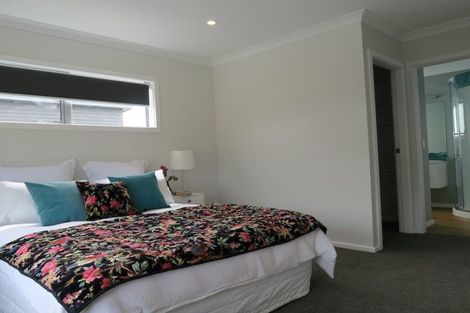 Photo of property in 90c/2 Endeavour Drive, Whitby, Porirua, 5024