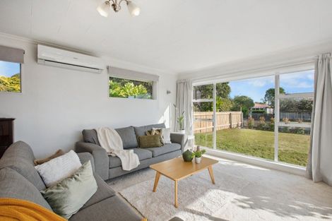 Photo of property in 11 Matai Street, Waikanae, 5036