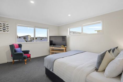 Photo of property in 35 Kanuka Road, Hobsonville, Auckland, 0616