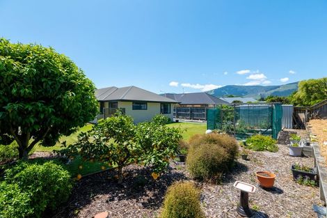 Photo of property in 15 Kendall View, Stoke, Nelson, 7011