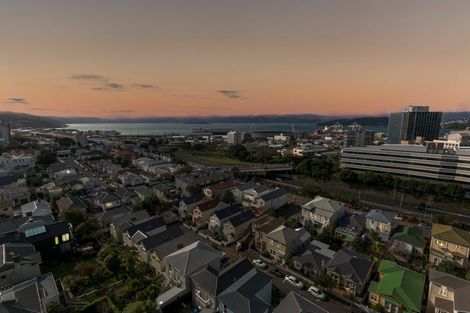 Photo of property in 31/125 Grant Road, Thorndon, Wellington, 6011