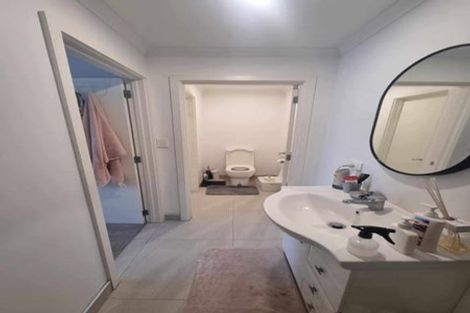 Photo of property in 1/104 Hillside Road, Glenfield, Auckland, 0627