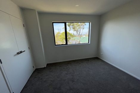 Photo of property in 5/241 Don Buck Road, Massey, Auckland, 0614