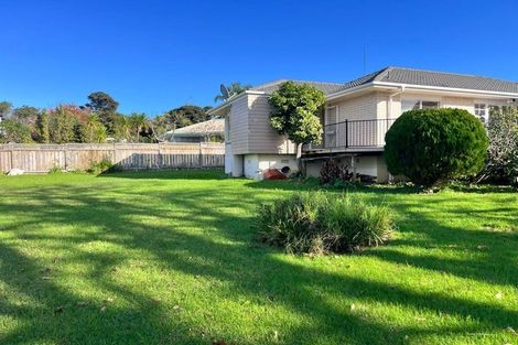 Photo of property in 21 Oakpark Place, West Harbour, Auckland, 0618