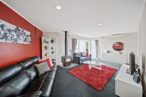 Photo of property in 54a Walworth Avenue, Pakuranga Heights, Auckland, 2010