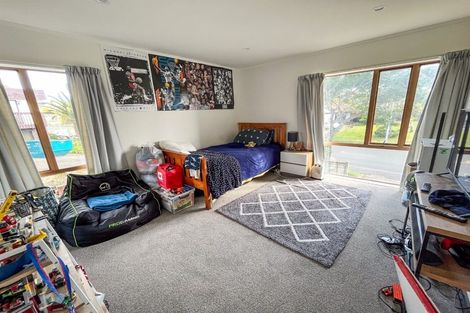 Photo of property in 12 Prince Regent Drive, Half Moon Bay, Auckland, 2012