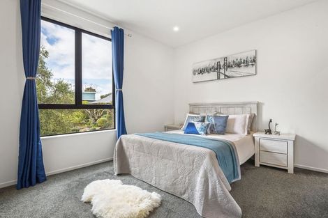 Photo of property in 61a Knights Road, Rothesay Bay, Auckland, 0630