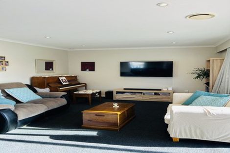 Photo of property in 91 Warren Crescent, Hillmorton, Christchurch, 8025