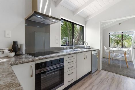 Photo of property in 6/60 Birkdale Road, Birkdale, Auckland, 0626