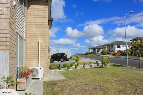 Photo of property in 4 Kirikiri Drive, Papakura, 2110