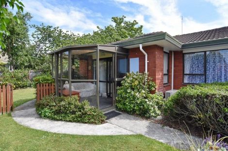 Photo of property in 6 Florance Place, Parklands, Christchurch, 8083